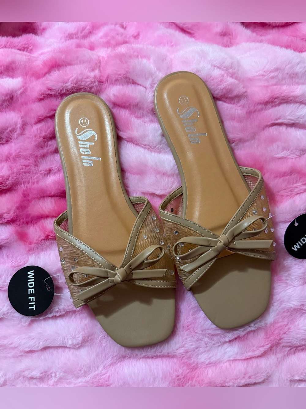 SHEIN Tan Slide Sandals with Bow and Rhinestone Detail